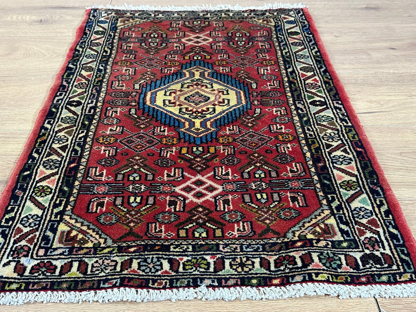 Orientteppich handgeknüpft Hamadan 90x62 cm