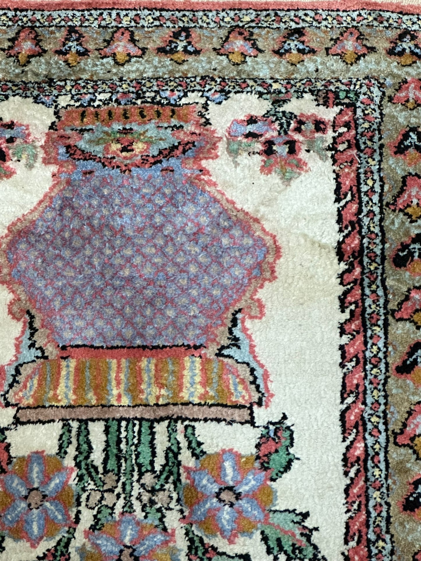 Orientteppich handgeknüpft 123x48 cm Ghom Seide
