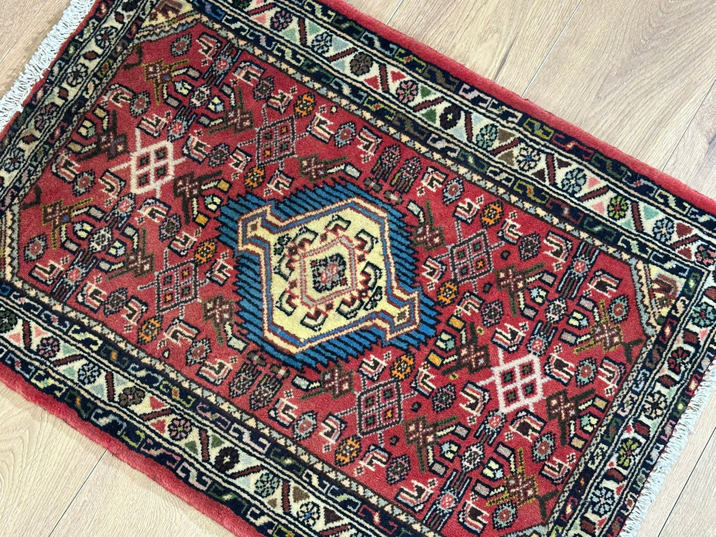 Orientteppich handgeknüpft Hamadan 90x62 cm