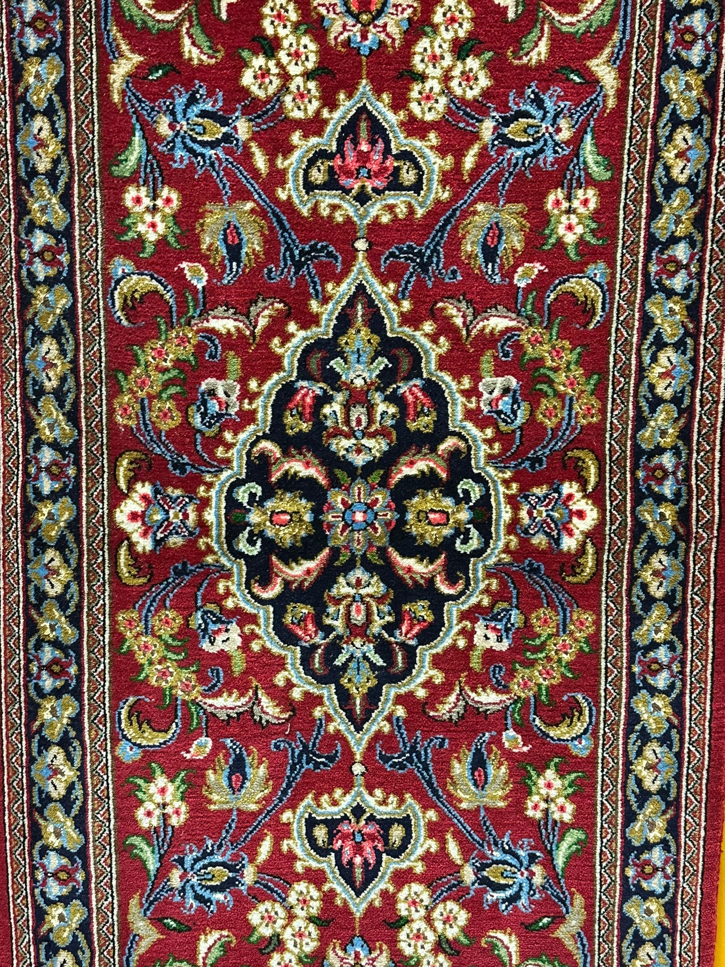 Orientteppich handgeknüpft 165x55 cm Ghom Korkwolle