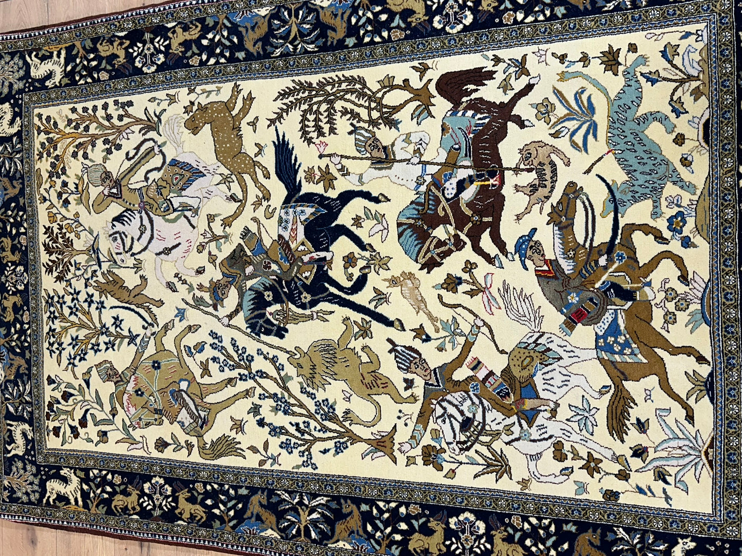 Orientteppich handgeknüpft Ghom Jagdmotiv Korkwolle Semi-Antik 213x142 cm
