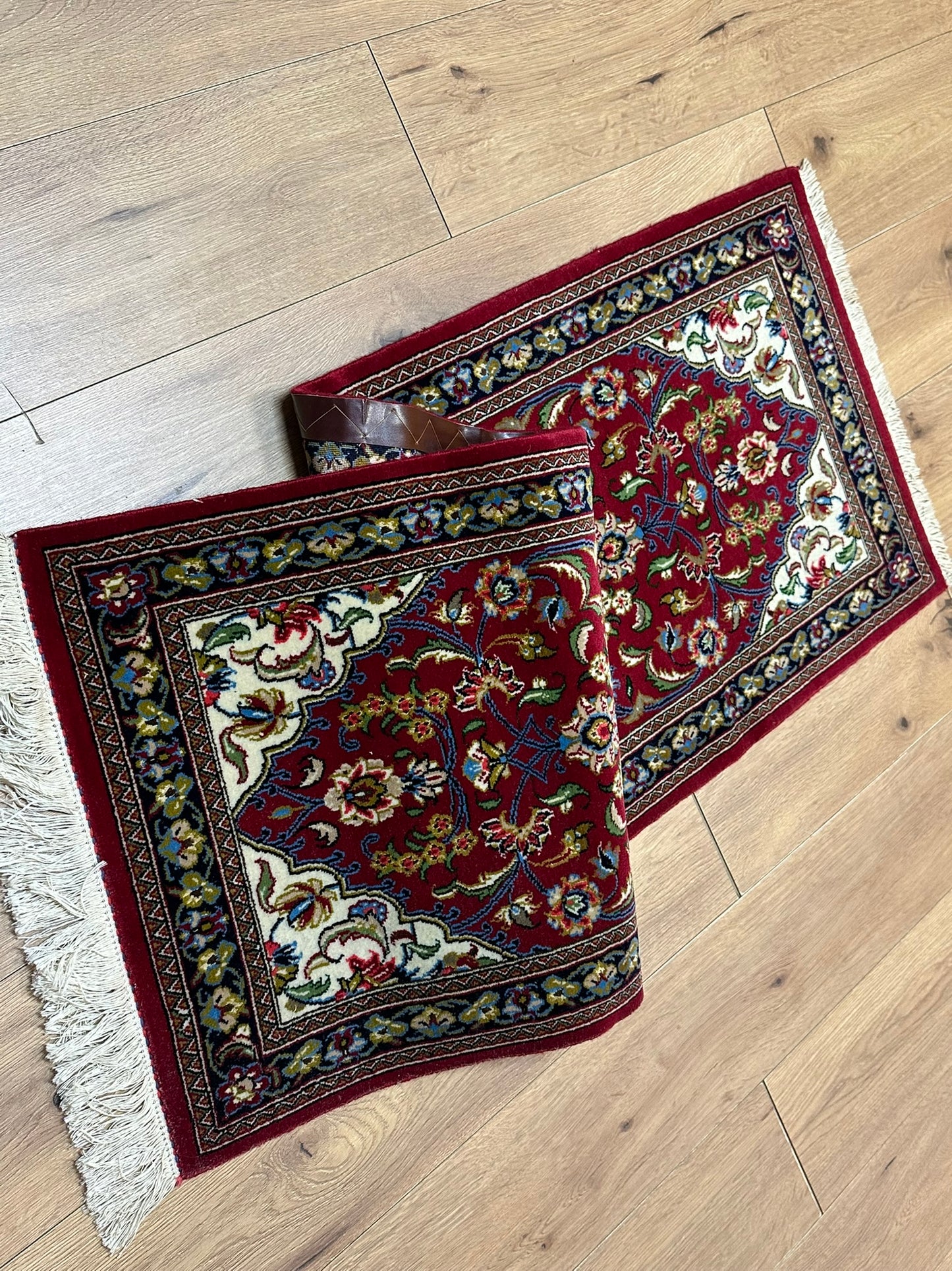 Orientteppich handgeknüpft 165x55 cm Ghom Korkwolle