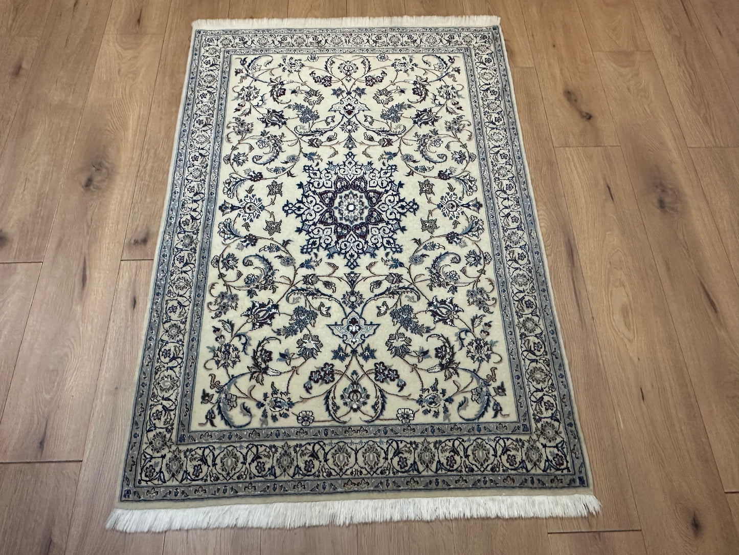 Orientteppich Nain – Handgeknüpft aus Korkwolle &amp; Seide (6La) – 140 x 100 cm