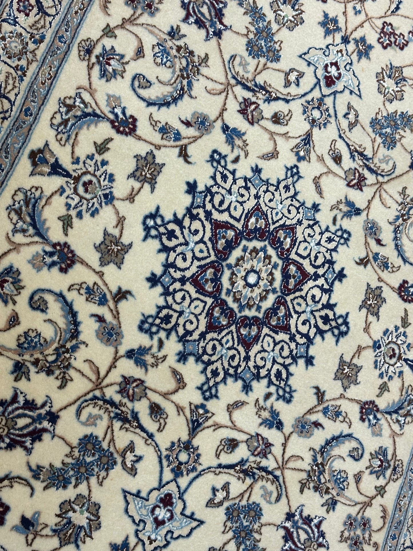 Orientteppich Nain – Handgeknüpft aus Korkwolle &amp; Seide (6La) – 140 x 100 cm