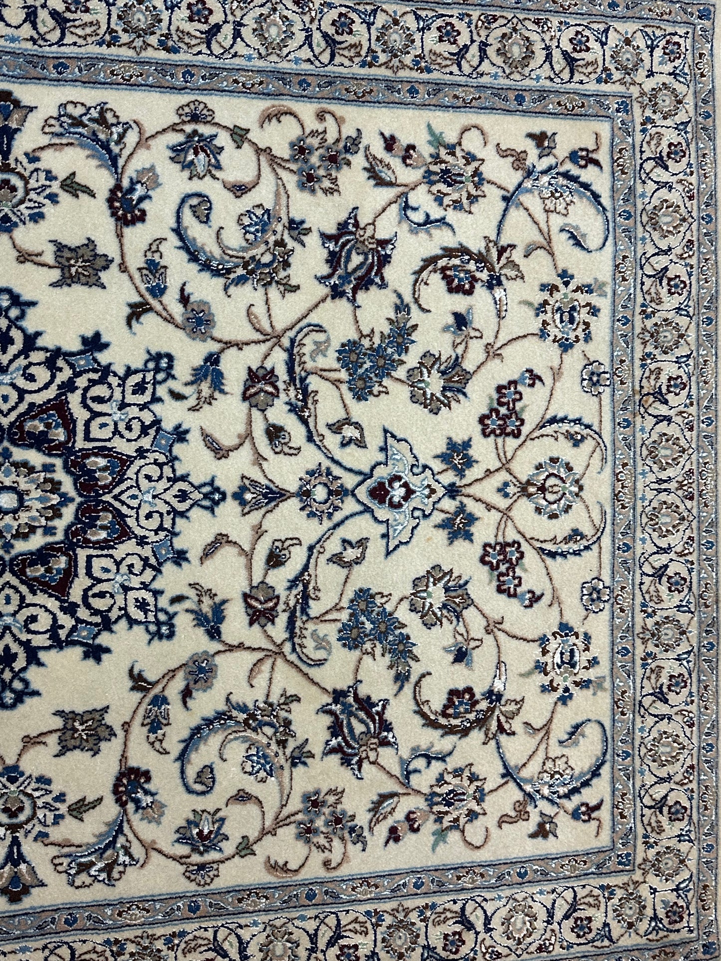 Orientteppich Nain – Handgeknüpft aus Korkwolle &amp; Seide (6La) – 140 x 100 cm