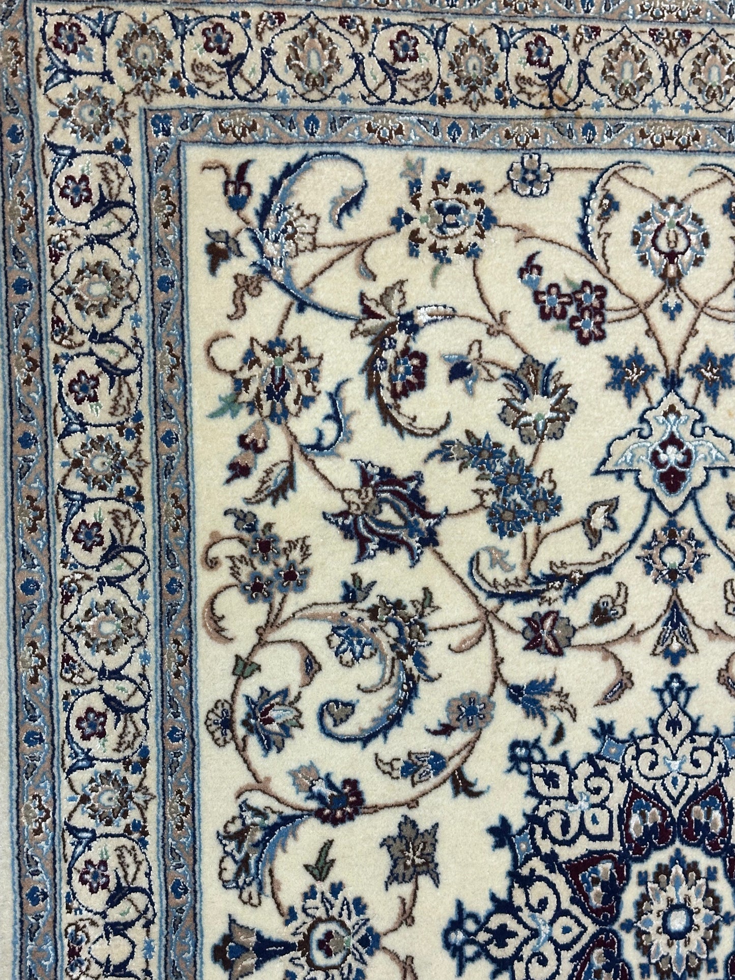 Orientteppich Nain – Handgeknüpft aus Korkwolle &amp; Seide (6La) – 140 x 100 cm