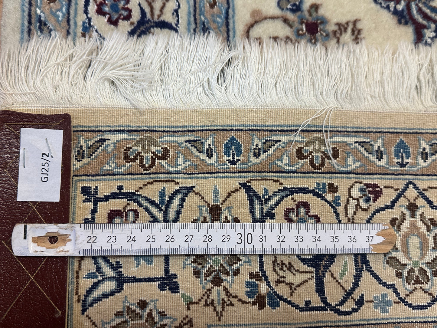 Orientteppich Nain – Handgeknüpft aus Korkwolle &amp; Seide (6La) – 140 x 100 cm