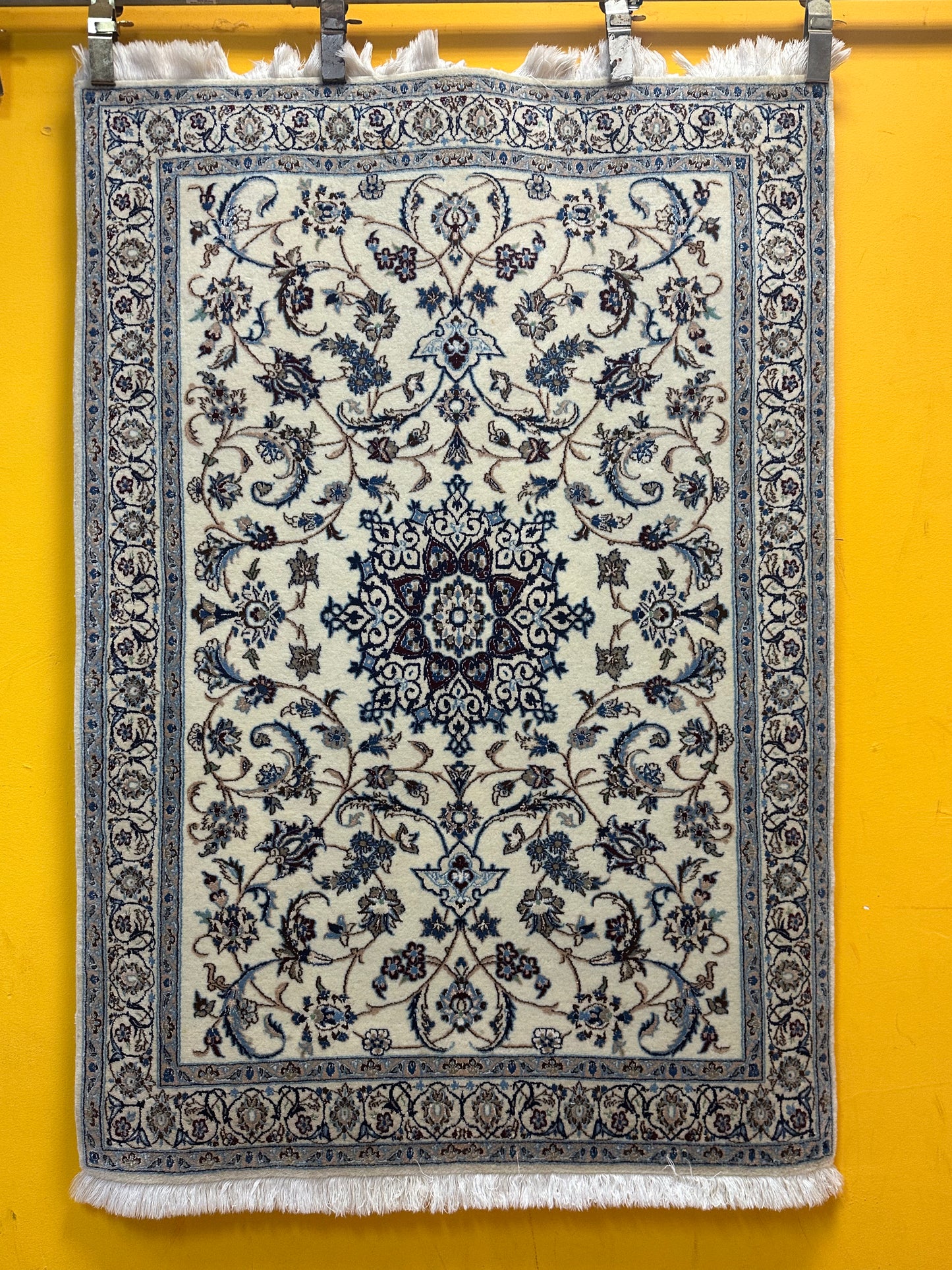 Orientteppich Nain – Handgeknüpft aus Korkwolle &amp; Seide (6La) – 140 x 100 cm