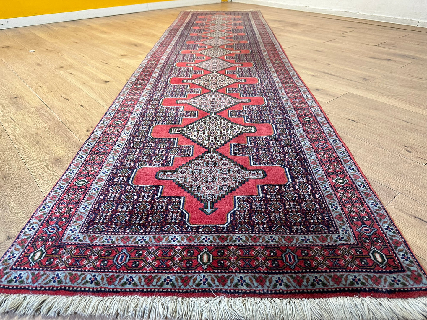 Orientteppich handgeknüpft 263x93 cm Senneh Bidjar Läufer
