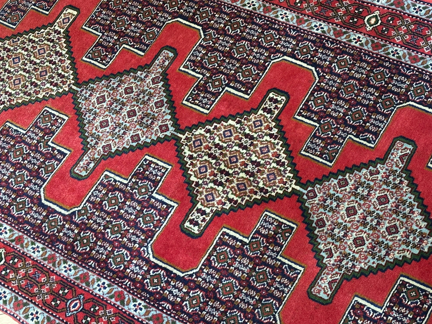 Orientteppich handgeknüpft 263x93 cm Senneh Bidjar Läufer