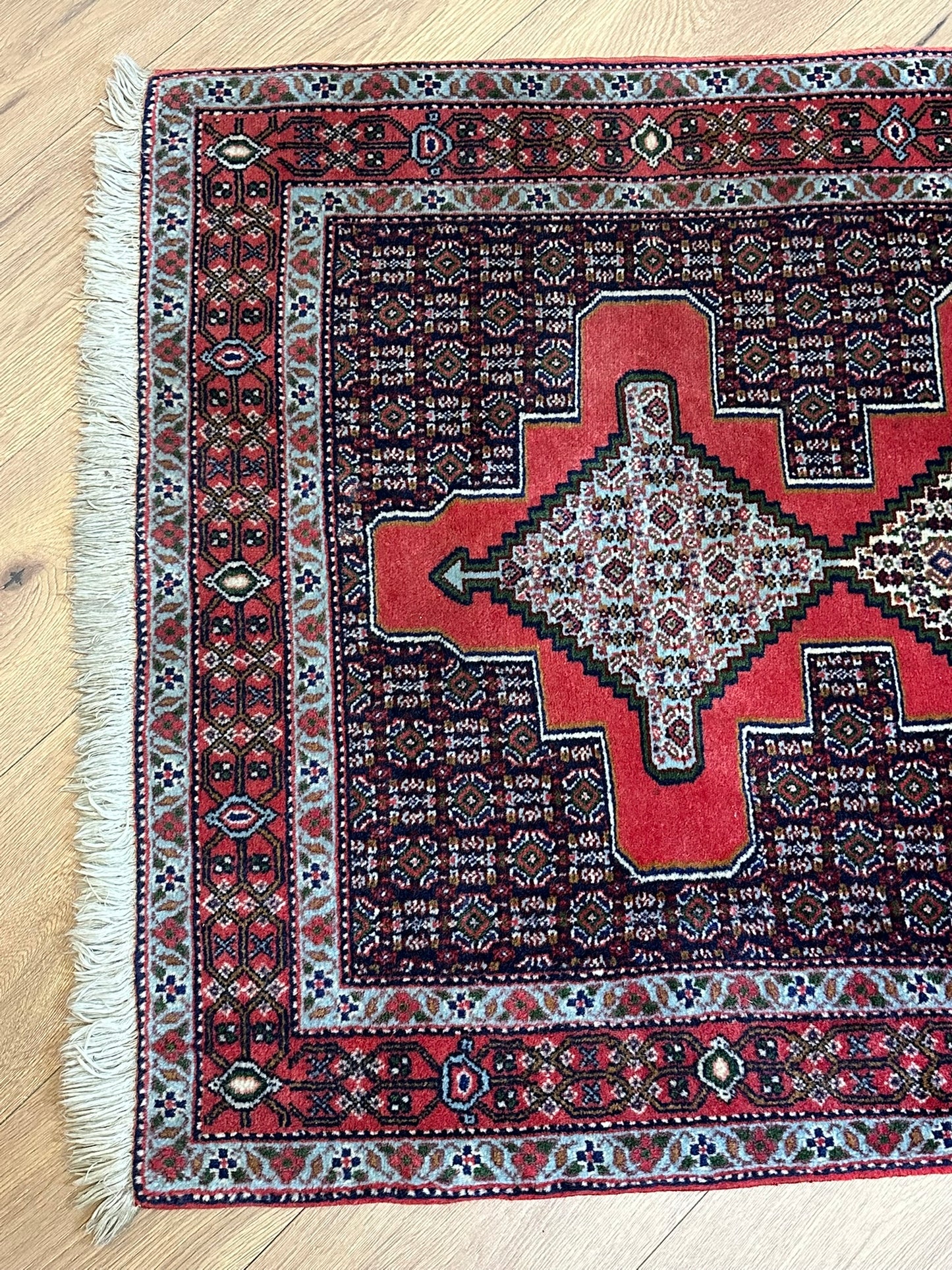 Orientteppich handgeknüpft 263x93 cm Senneh Bidjar Läufer