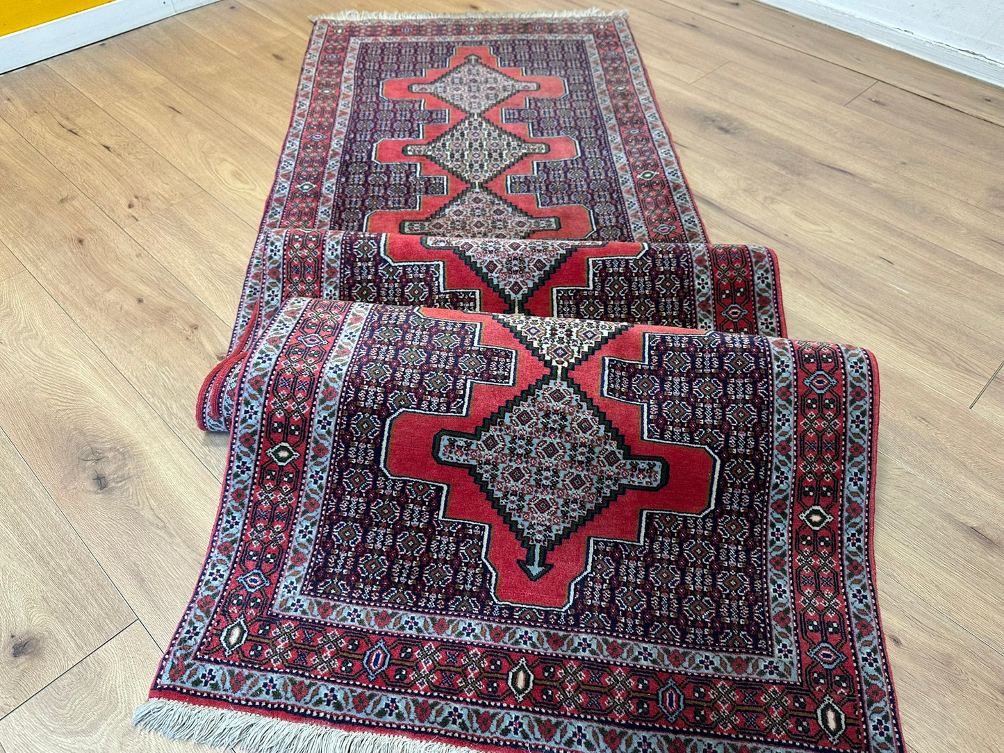 Orientteppich handgeknüpft 263x93 cm Senneh Bidjar Läufer