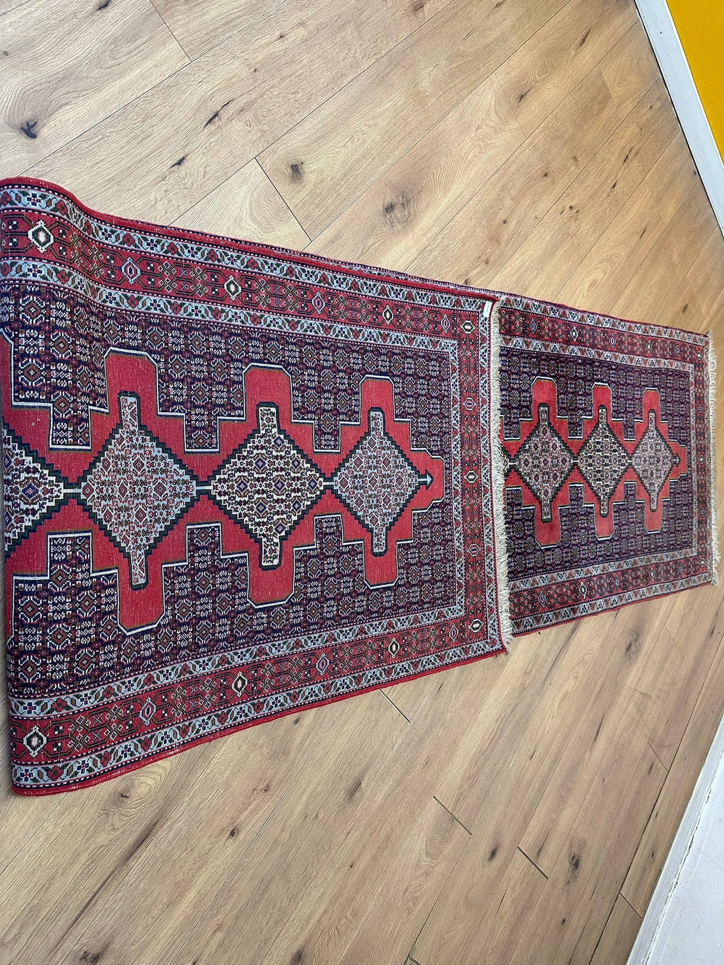 Orientteppich handgeknüpft 263x93 cm Senneh Bidjar Läufer