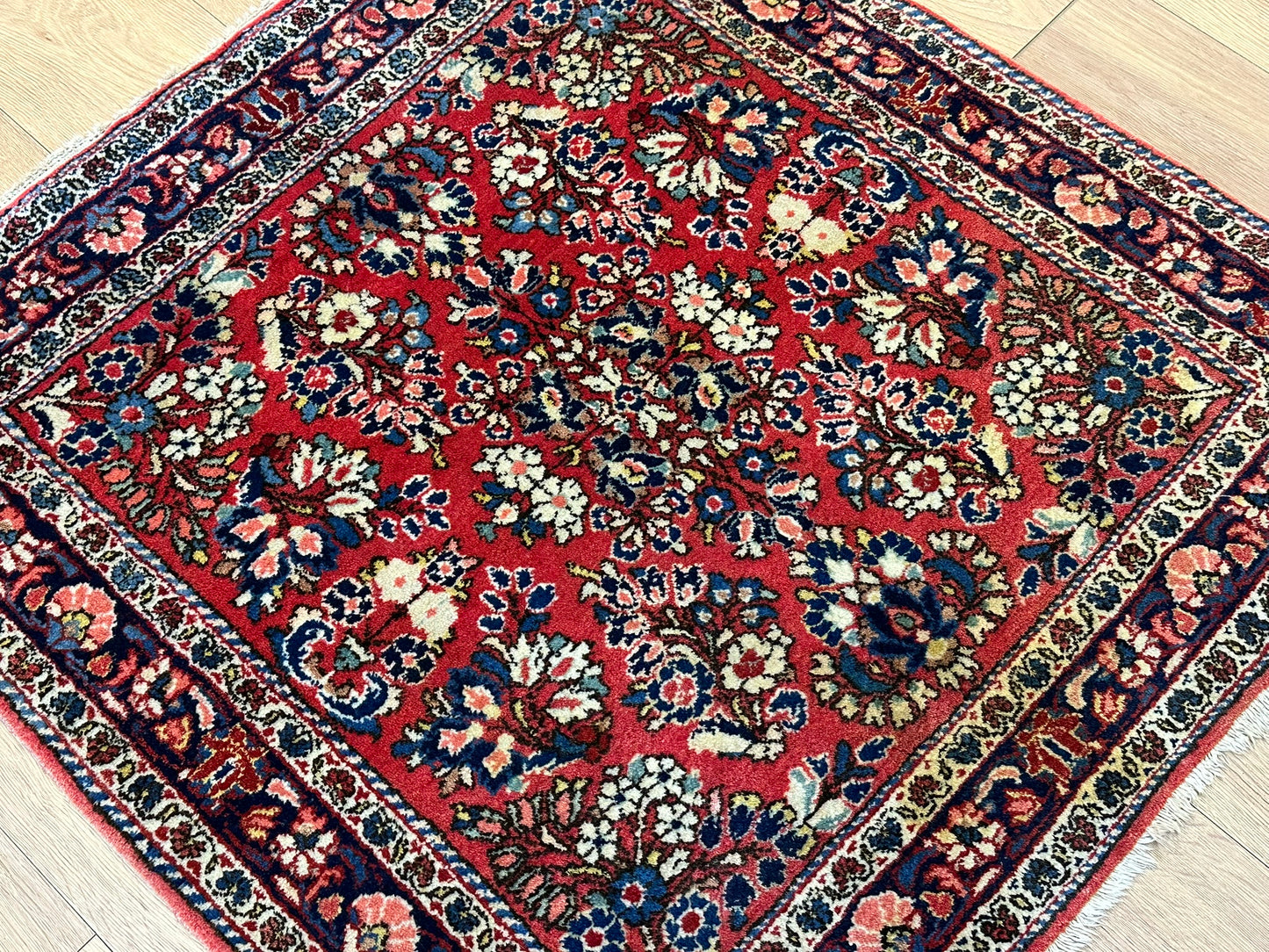 Orientteppich handgeknüpft 101x96 cm Sarough Louvre
