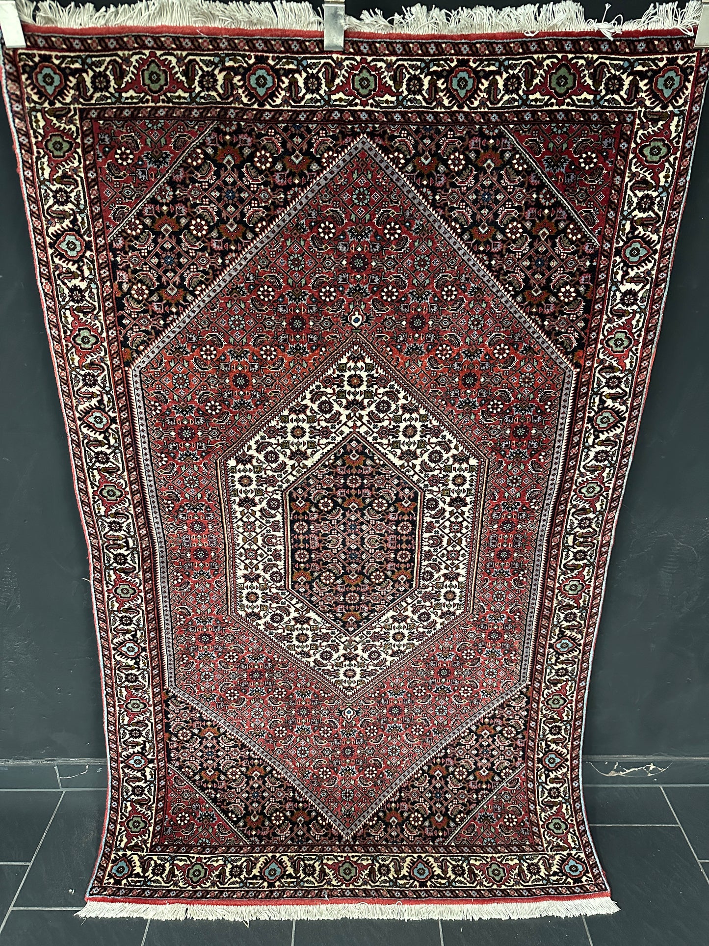 Handgeknüpfter Perser Orientteppich Bidjar Rauten Medaillon 180x112 cm