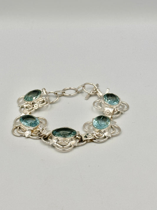 Vintage Silberfarbenes Armband mit Hellblauen Steinen