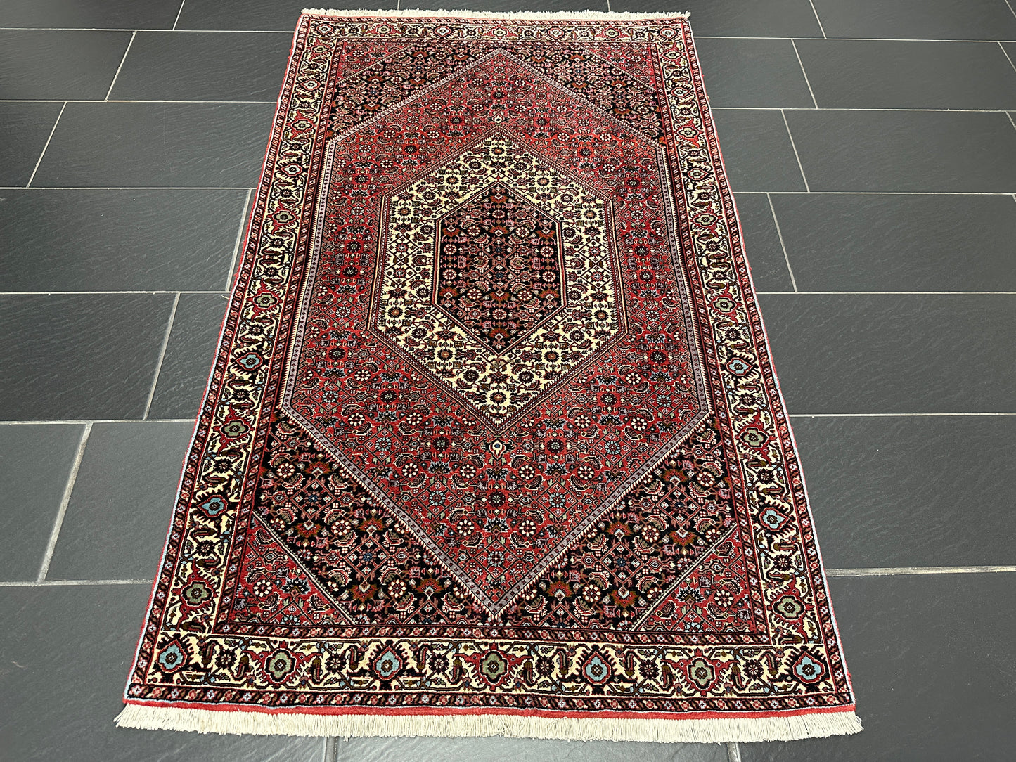 Handgeknüpfter Perser Orientteppich Bidjar Rauten Medaillon 180x112 cm