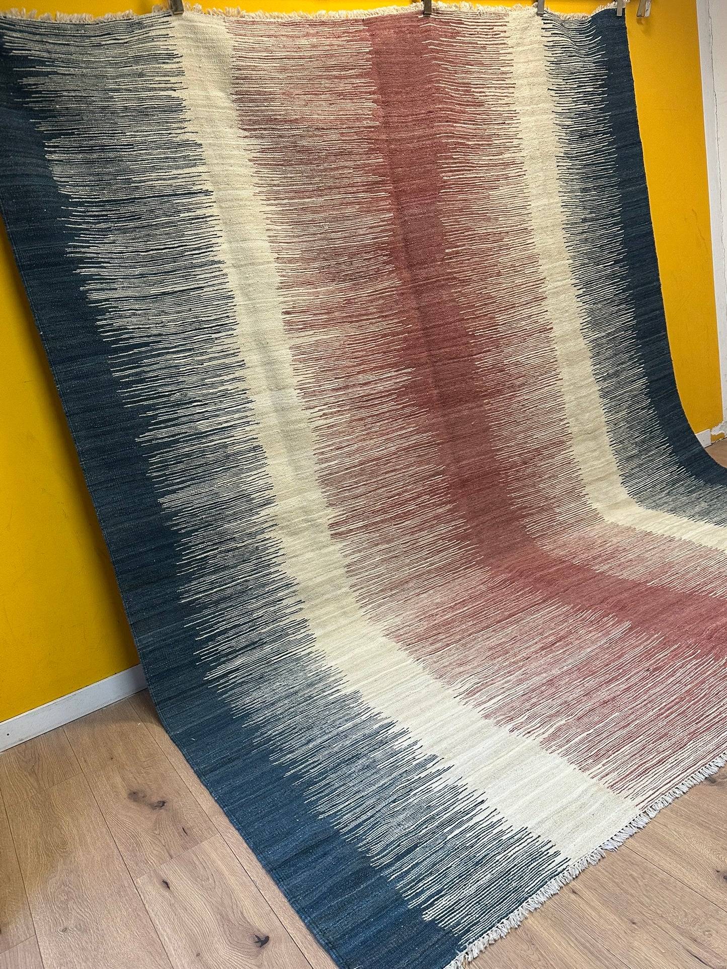 Orientteppich handgeknüpft Kelim Designer 305x255 cm