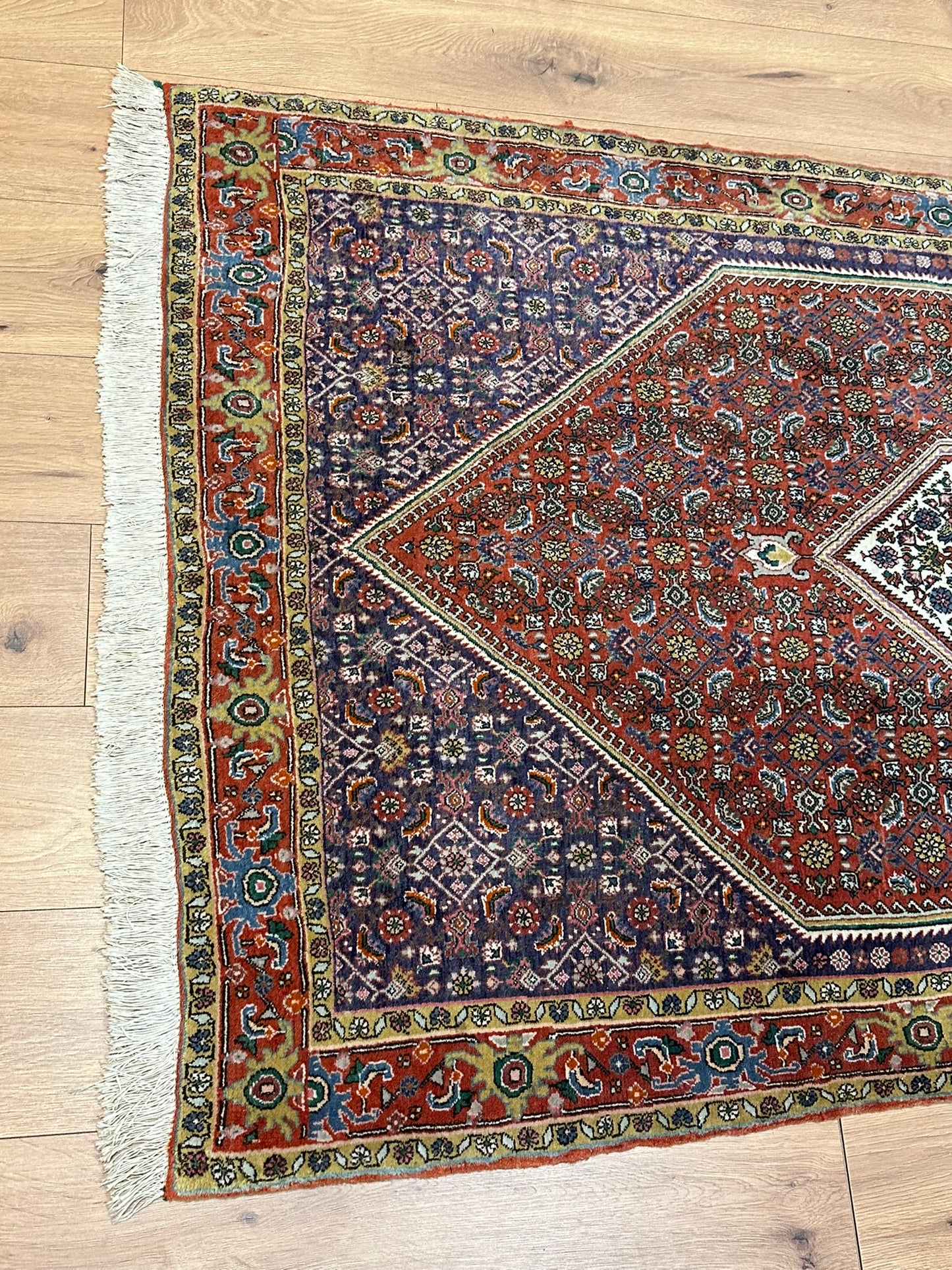 Orientteppich handgeknüpft Bidjar Korkwolle 187x115 cm
