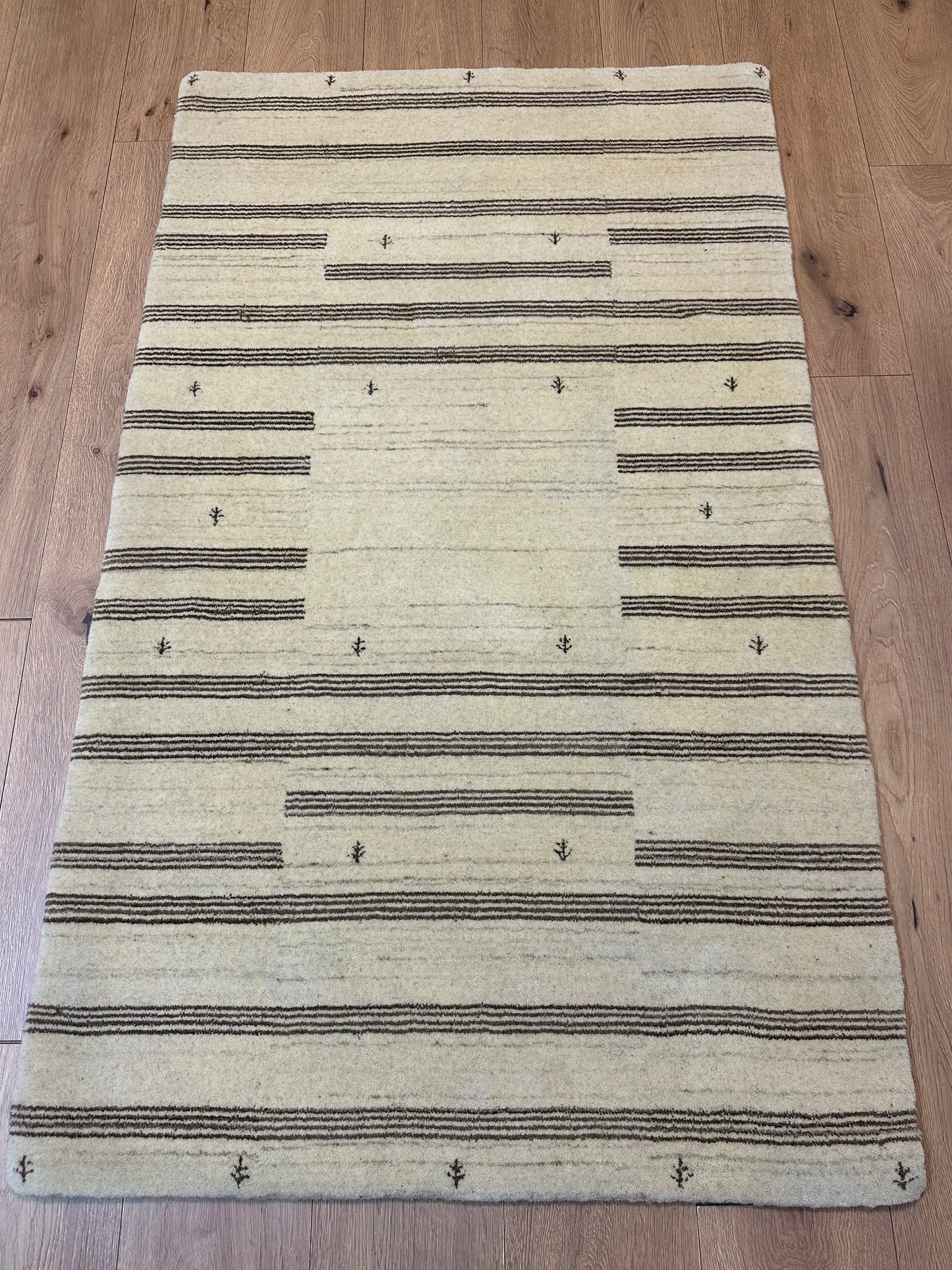 Perser Teppich Gabbeh – Handgeknüpft aus Schurwolle – 156 x 93 cm