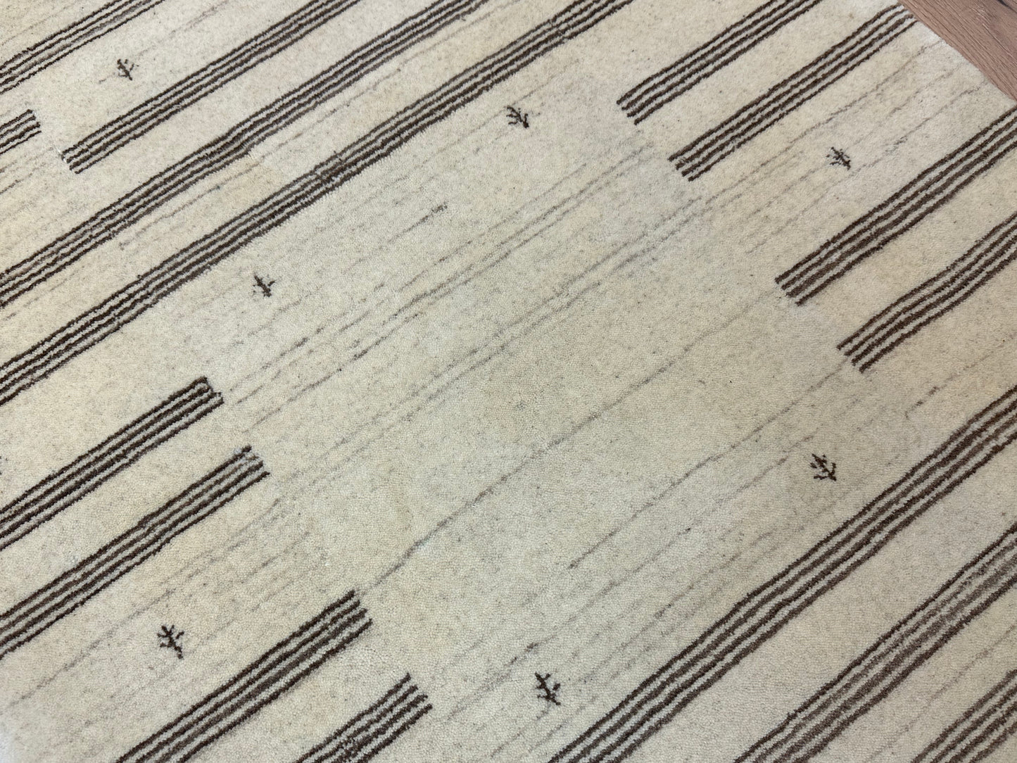 Perser Teppich Gabbeh – Handgeknüpft aus Schurwolle – 156 x 93 cm