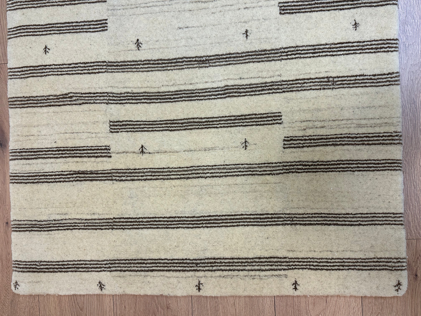 Perser Teppich Gabbeh – Handgeknüpft aus Schurwolle – 156 x 93 cm