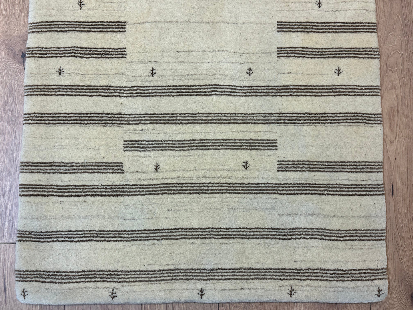 Perser Teppich Gabbeh – Handgeknüpft aus Schurwolle – 156 x 93 cm