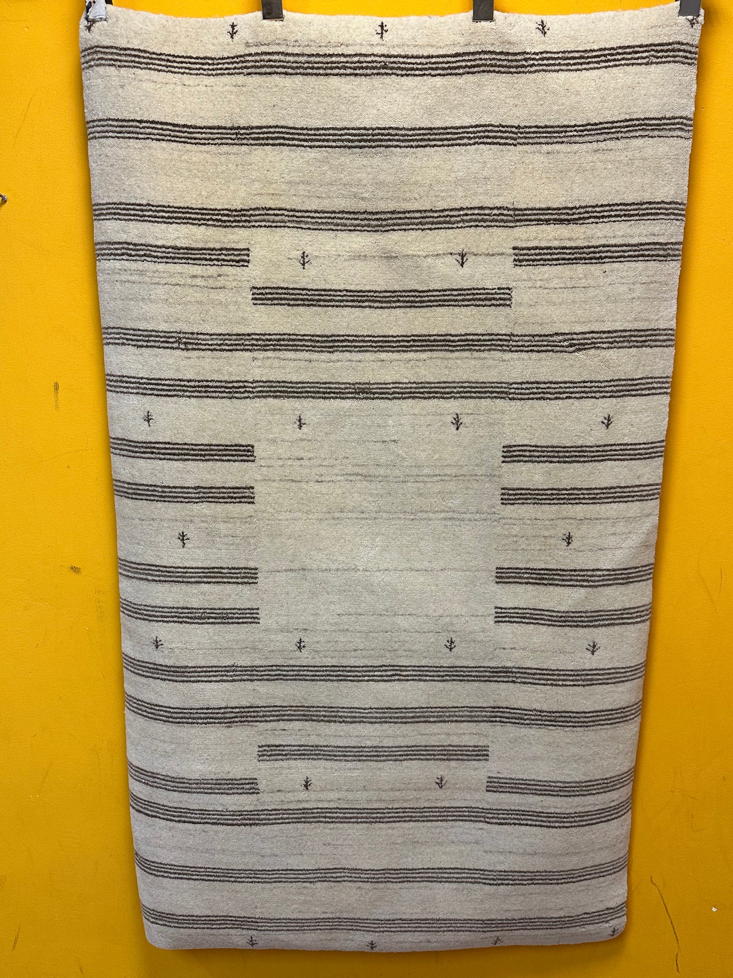 Perser Teppich Gabbeh – Handgeknüpft aus Schurwolle – 156 x 93 cm