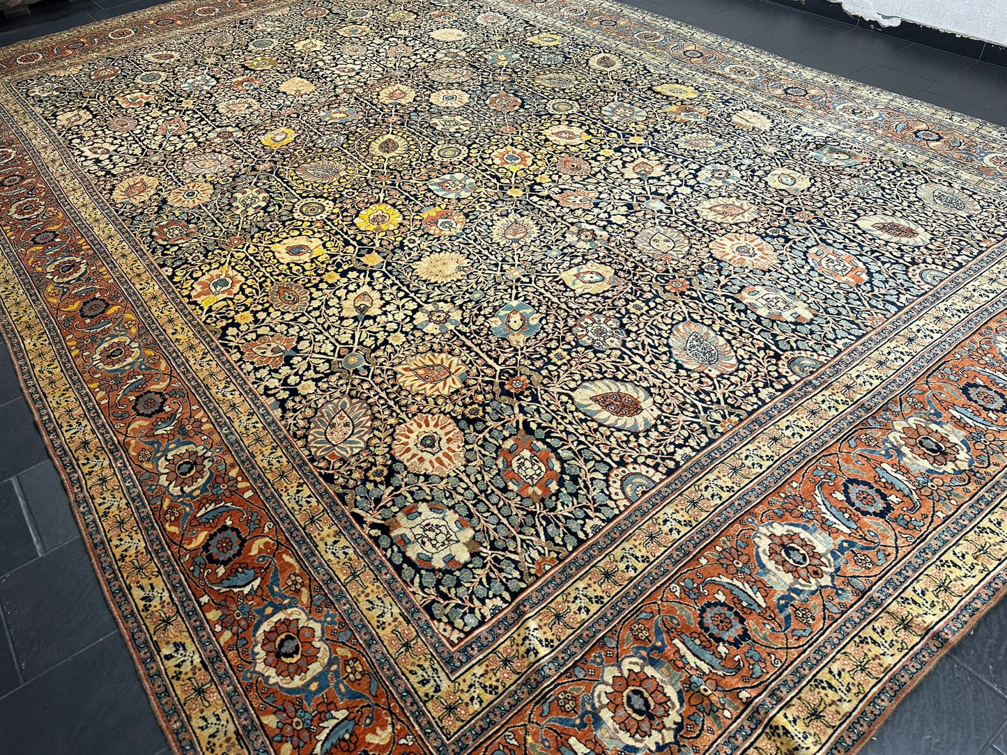 Orientteppich handgeknüpft 515x337 cm antik naturfarben Täbriz Hadji Jilali