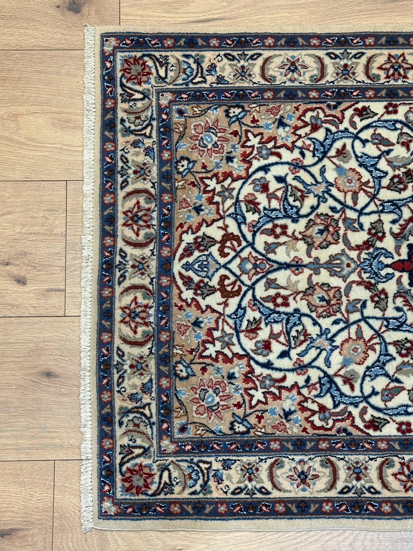 Perser Teppich Isfahan – Handgeknüpft aus Witseide – 116 x 69 cm