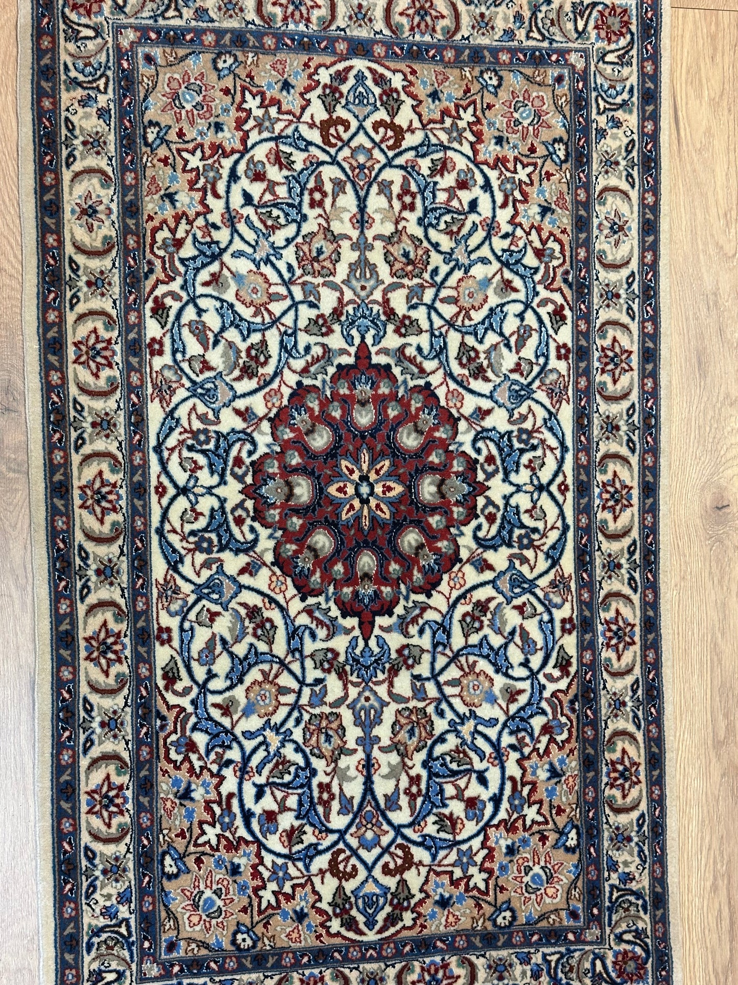Perser Teppich Isfahan – Handgeknüpft aus Witseide – 116 x 69 cm