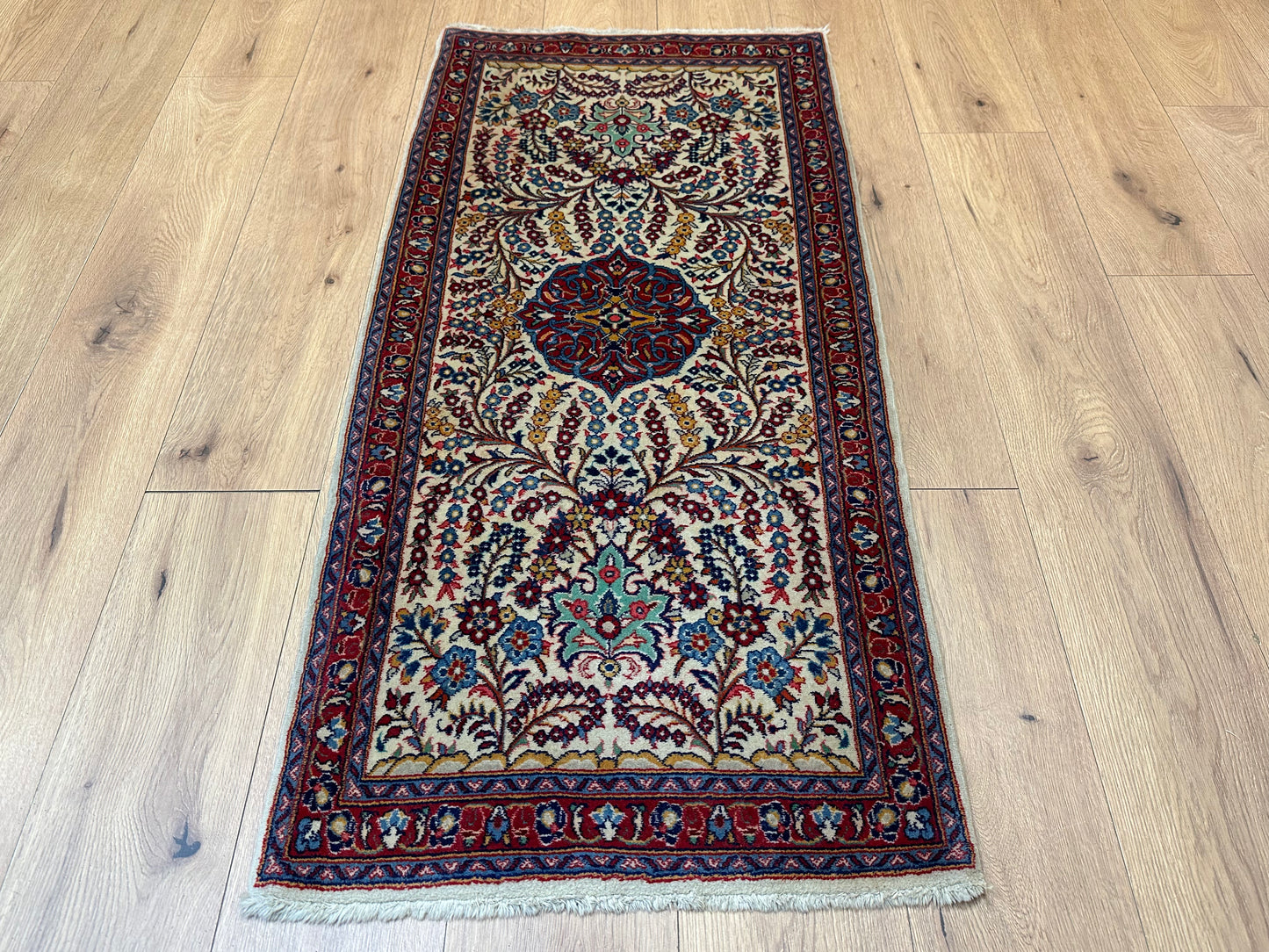 Perser Teppich Sarough – Handgeknüpft – 137 x 66 cm