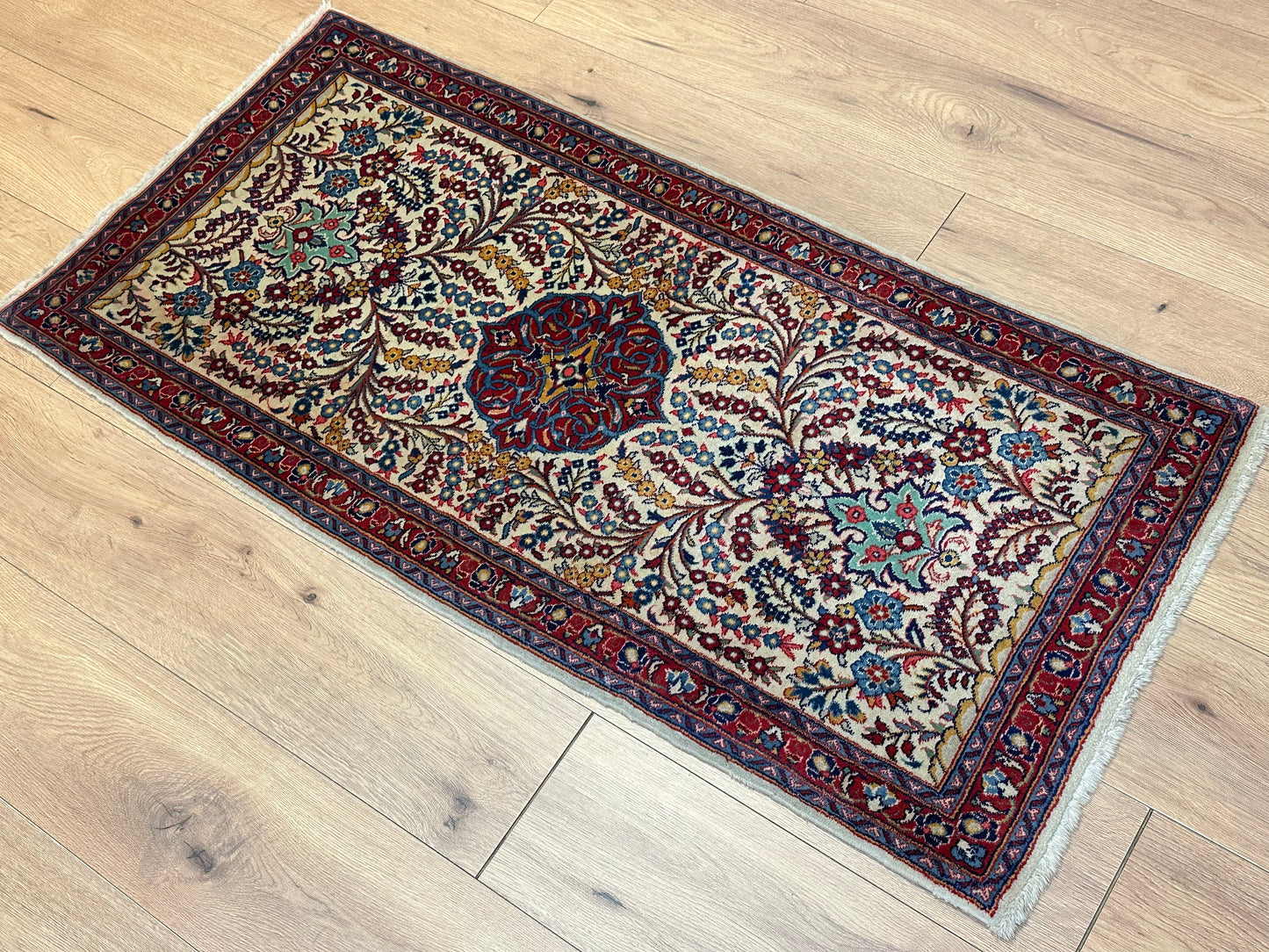 Perser Teppich Sarough – Handgeknüpft – 137 x 66 cm