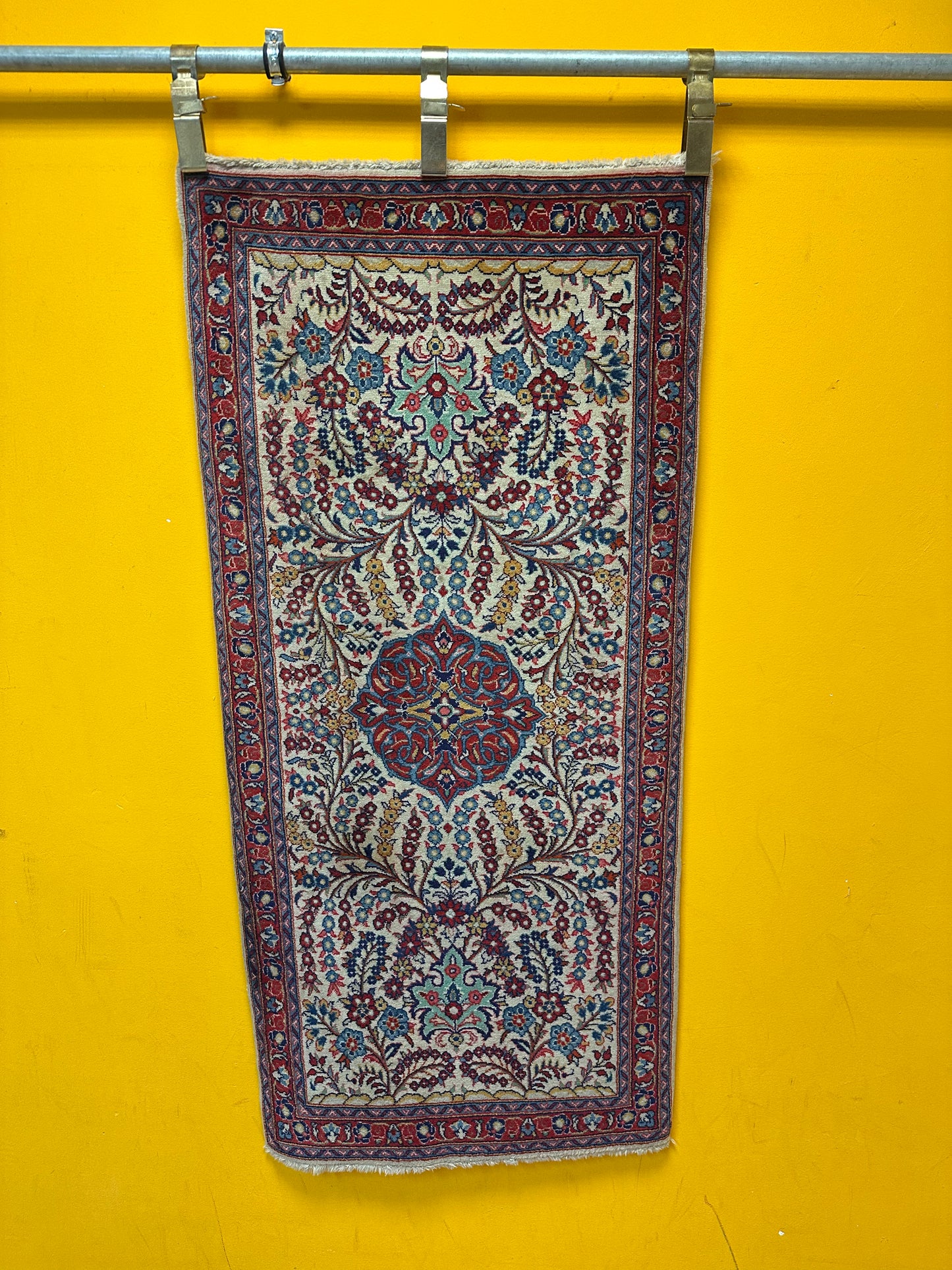 Perser Teppich Sarough – Handgeknüpft – 137 x 66 cm