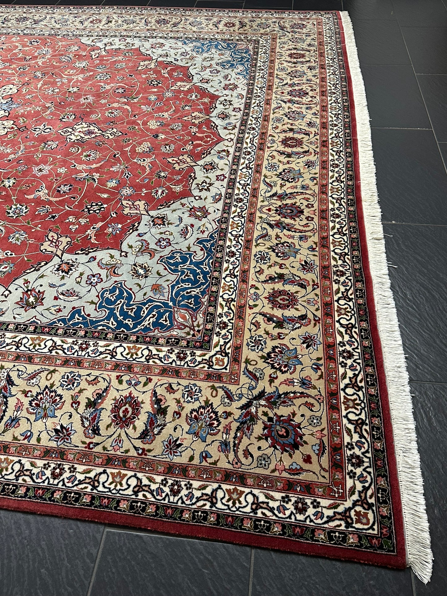 Orientteppich handgeknüpft 393x302 Täbriz Muster 50er