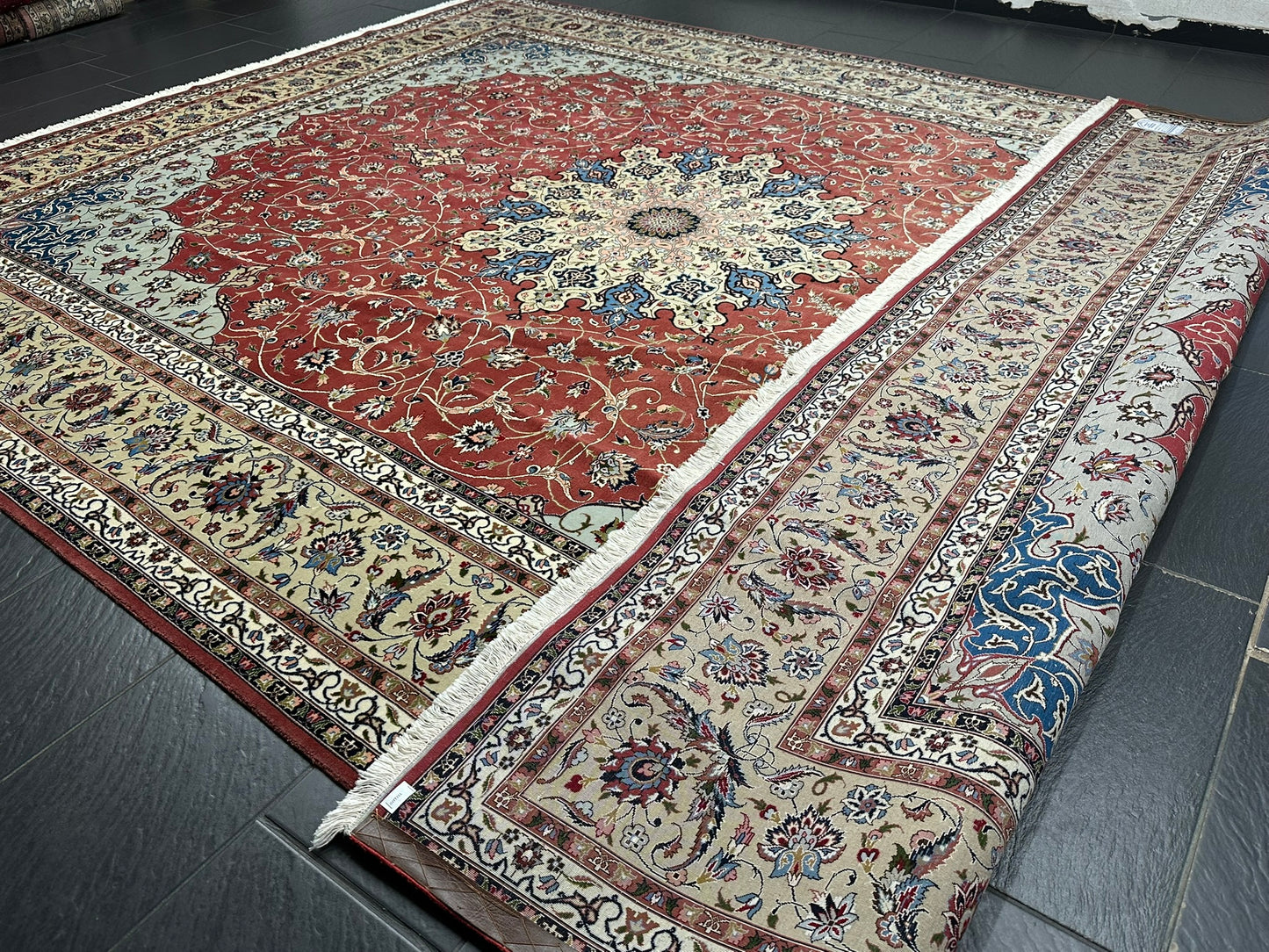 Orientteppich handgeknüpft 393x302 Täbriz Muster 50er