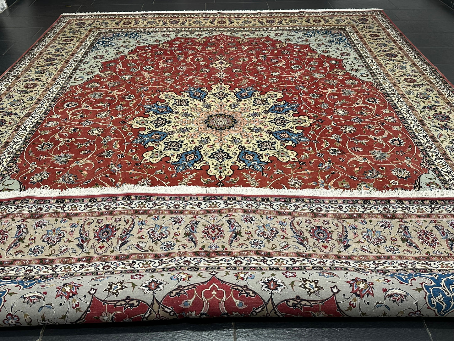 Orientteppich handgeknüpft 393x302 Täbriz Muster 50er