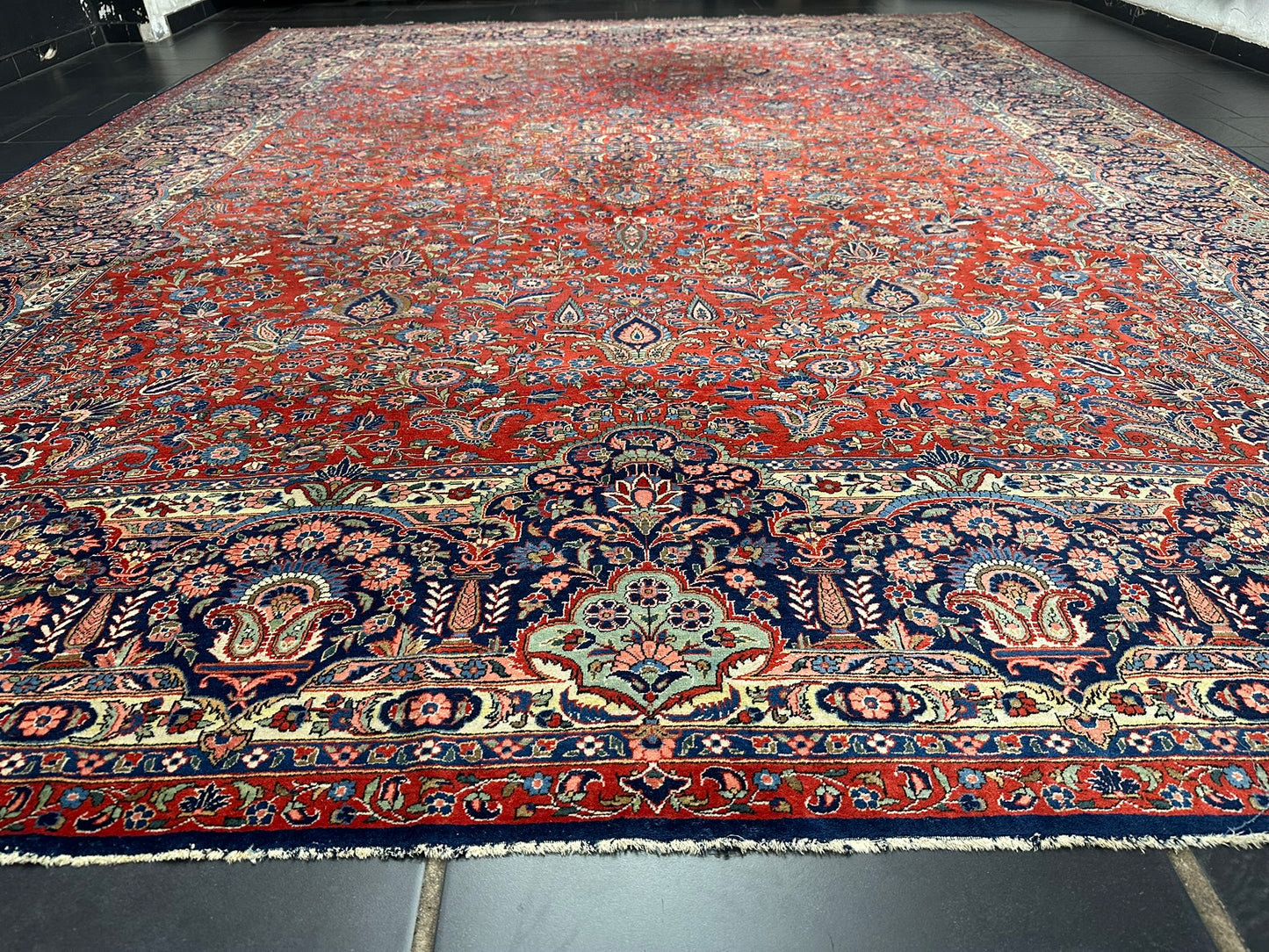 Orientteppich handgeknüpft antik naturfarben Keschan 426x320 cm