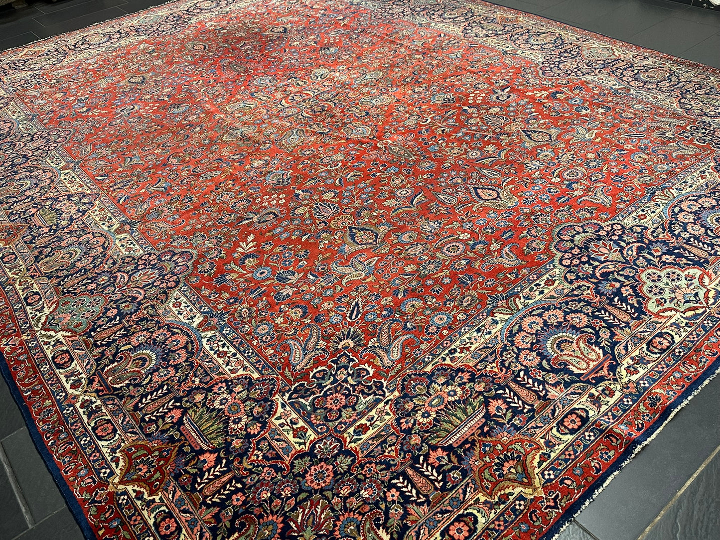 Orientteppich handgeknüpft antik naturfarben Keschan 426x320 cm