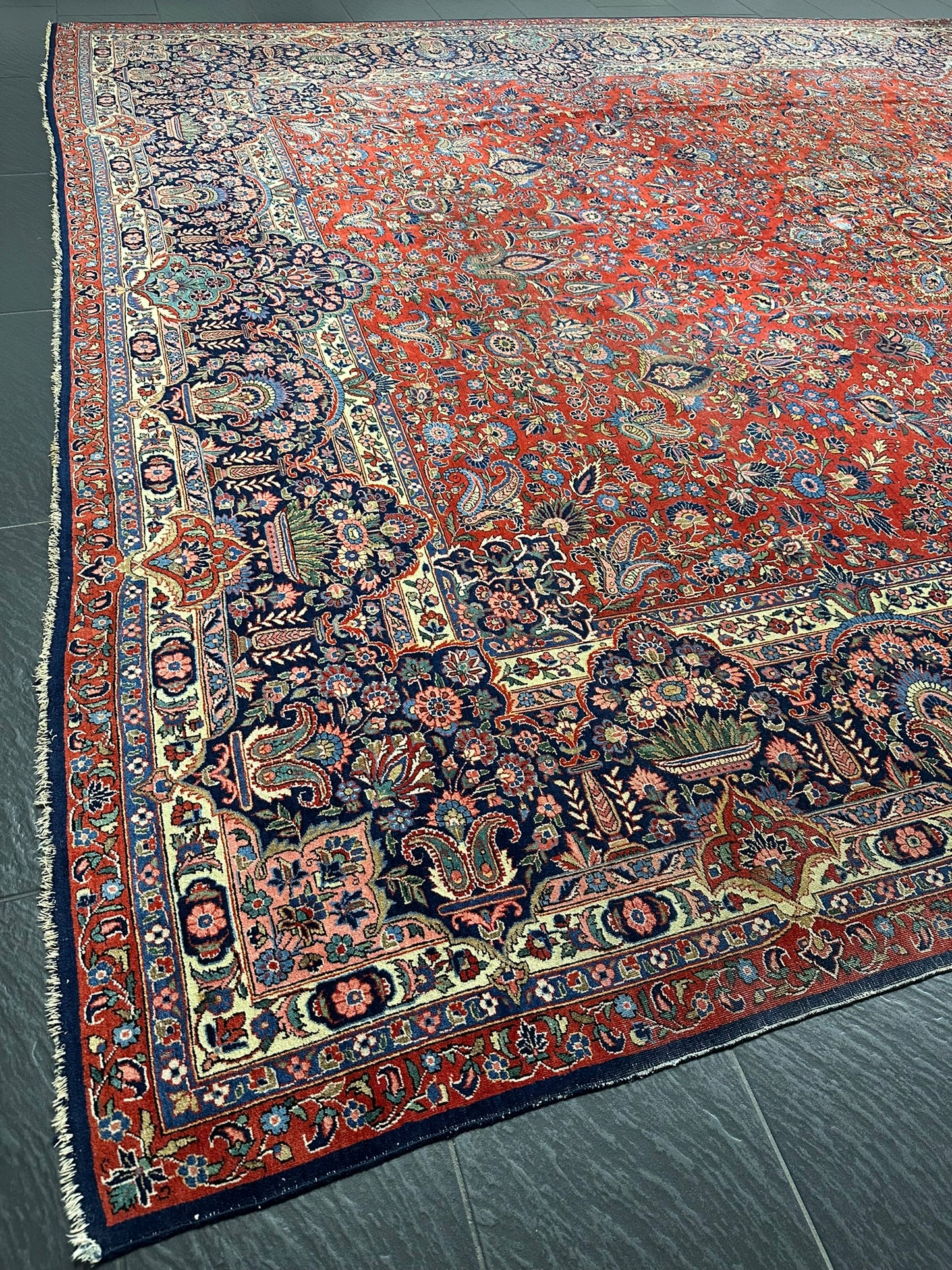 Orientteppich handgeknüpft antik naturfarben Keschan 426x320 cm