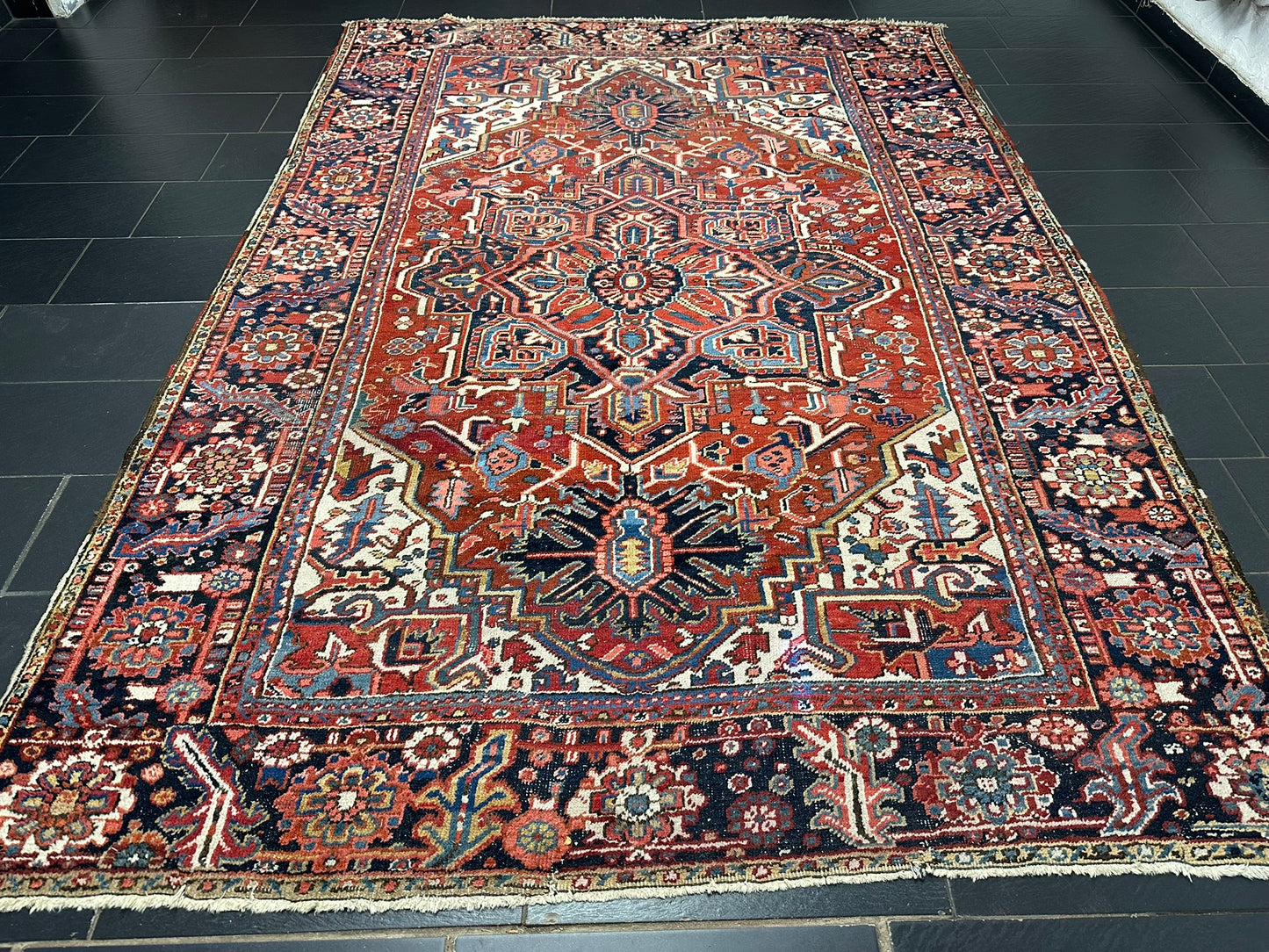 Orientteppich handgeknüpft 335x230cm antik naturfarben Heriz Artdeco
