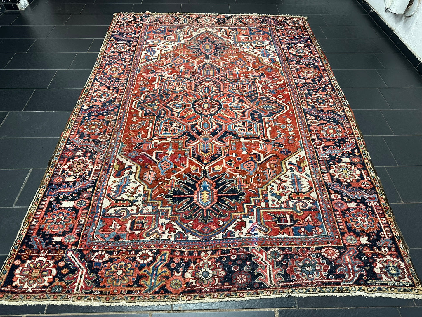 Orientteppich handgeknüpft 335x230cm antik naturfarben Heriz Artdeco
