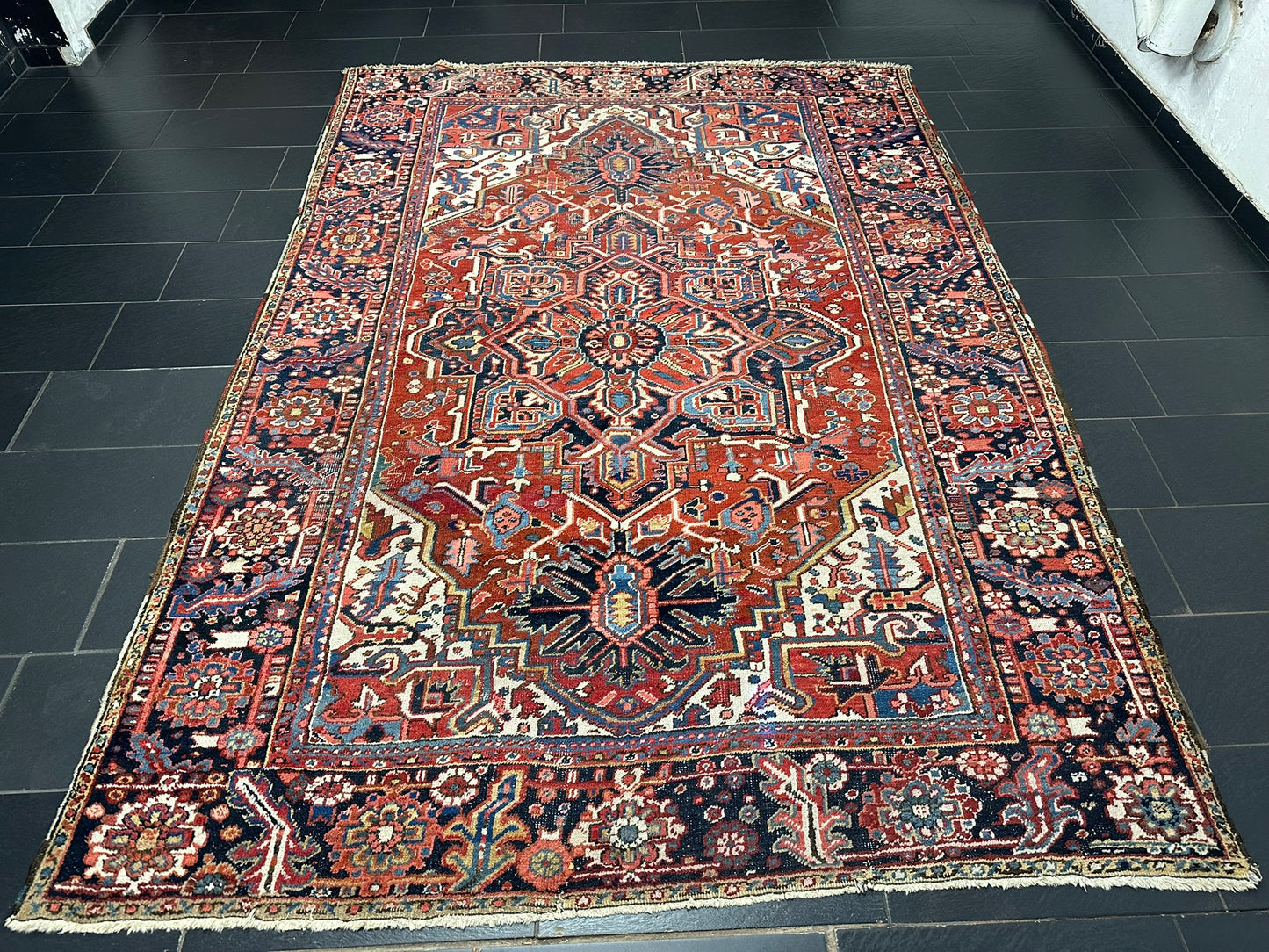 Orientteppich handgeknüpft 335x230cm antik naturfarben Heriz Artdeco