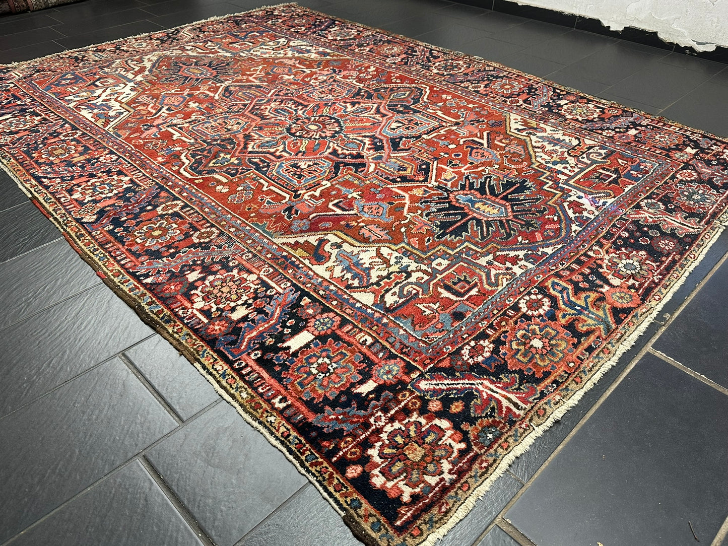 Orientteppich handgeknüpft 335x230cm antik naturfarben Heriz Artdeco