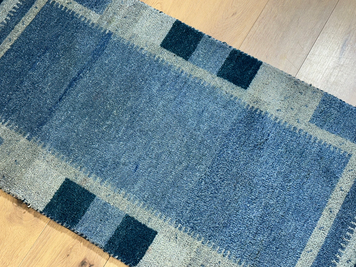 Orientteppich handgeknüpft Gabbeh Indian 140x70 cm