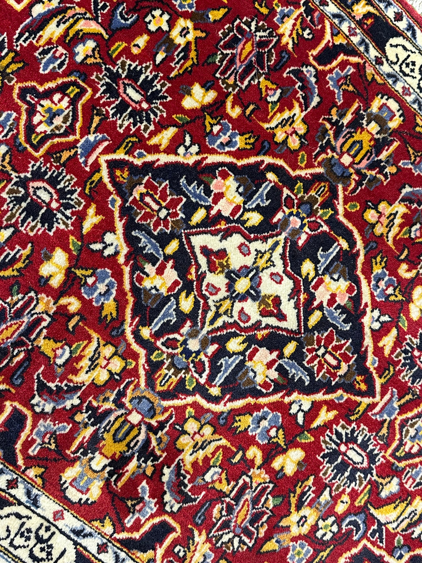 Perser Teppich Keshan Handgeknüpft aus hochwertiger Korkwolle 100x70cm