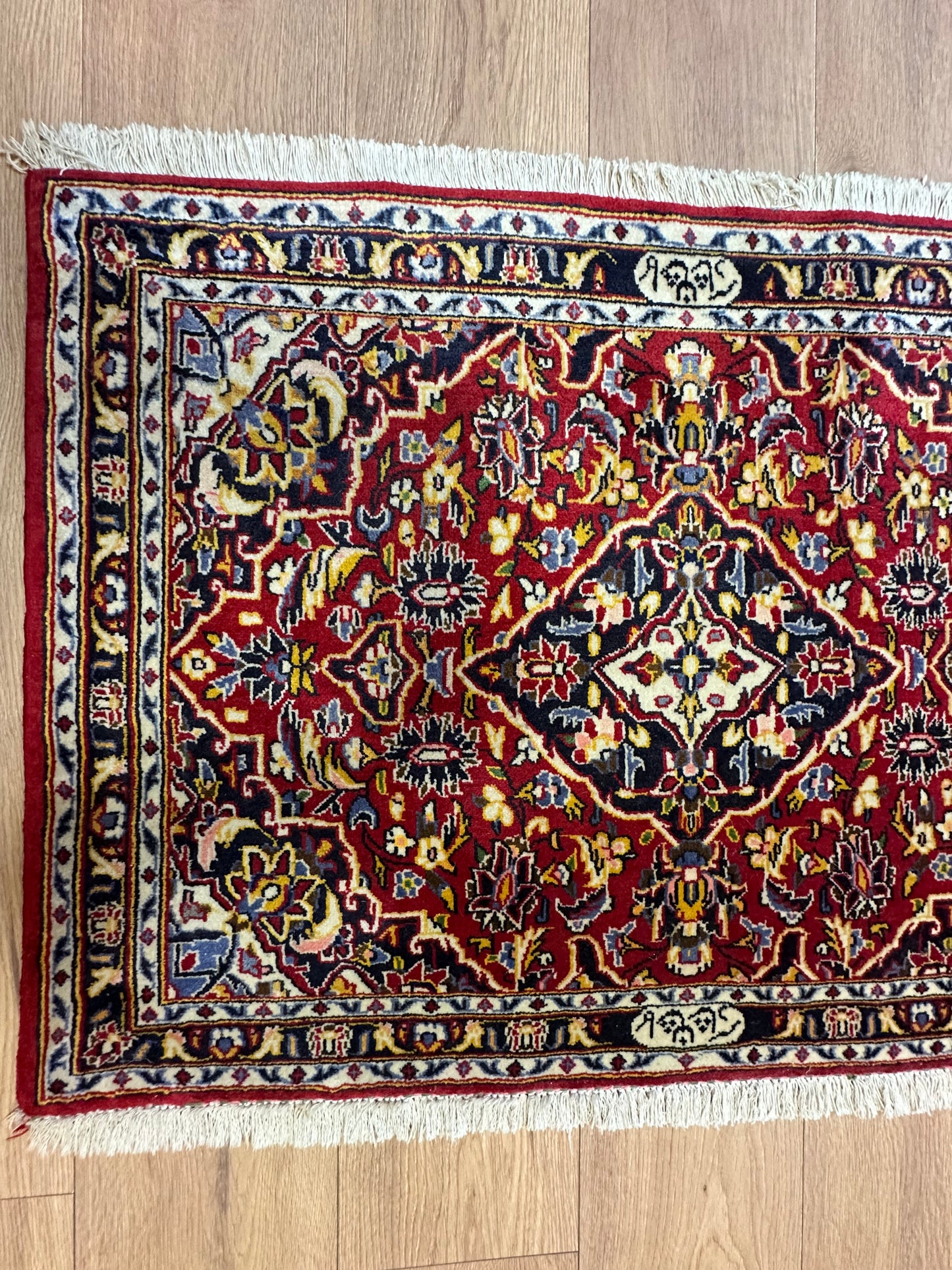 Perser Teppich Keshan Handgeknüpft aus hochwertiger Korkwolle 100x70cm