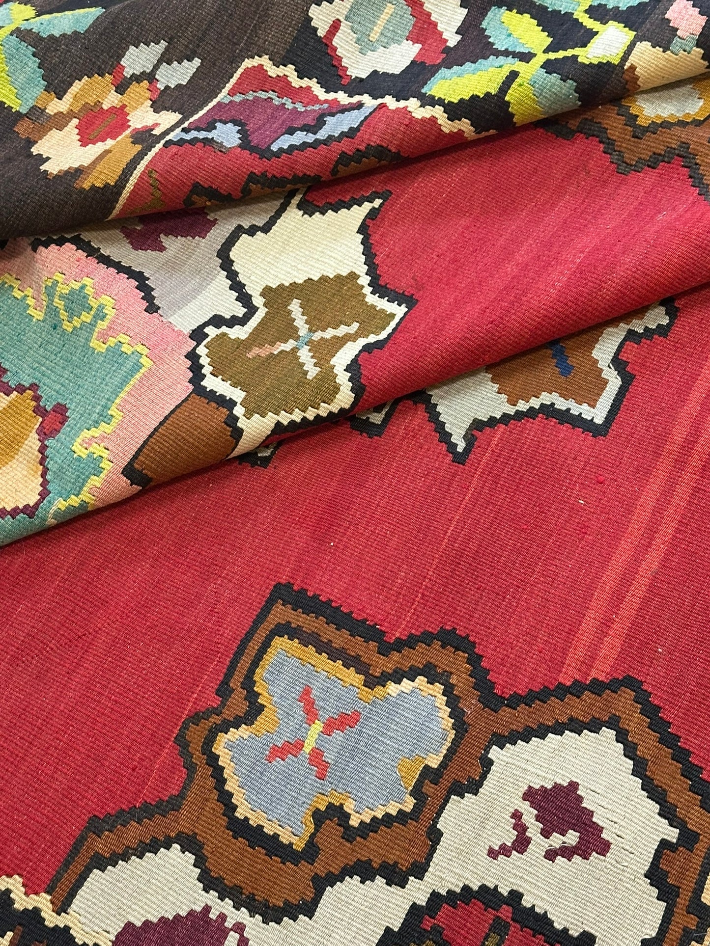 Orientteppich handgeknüpft 270x207cm antik naturfarben Karadga Kelim