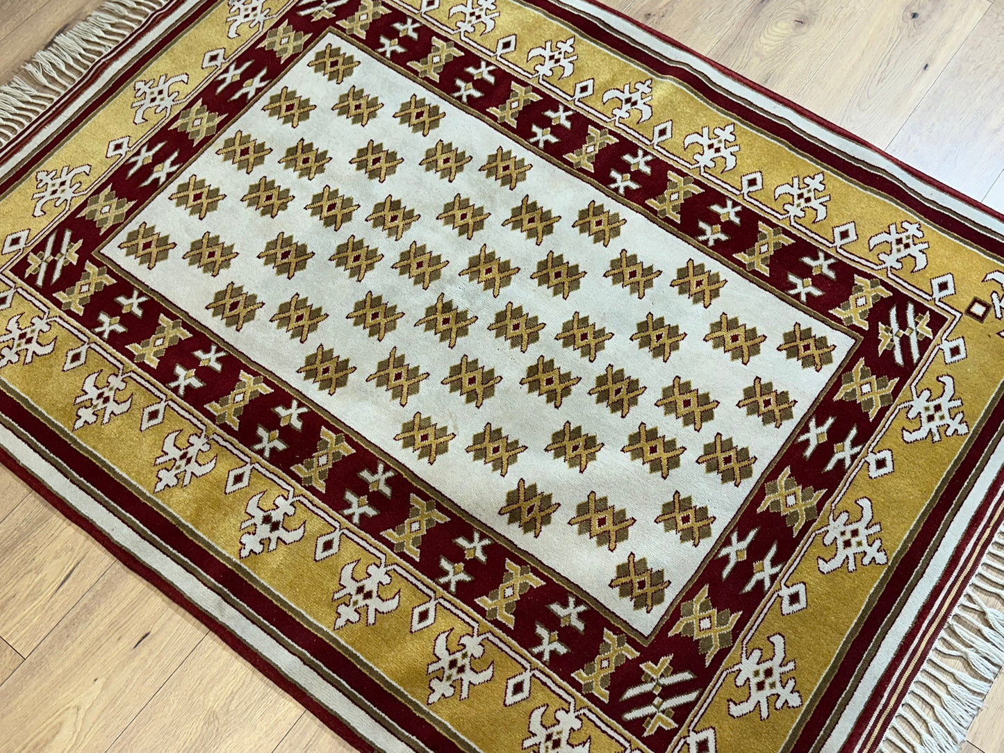 Orientteppich handgeknüpft Gabbeh Indian 182x137 cm