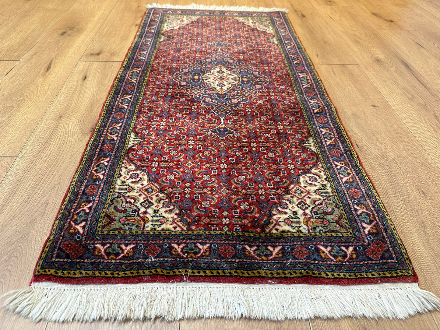 Orientteppich handgeknüpft 133x65 cm Täbriz Mahi